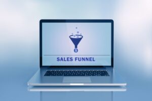 Sales Funnel erstellen mit Laura Güvener